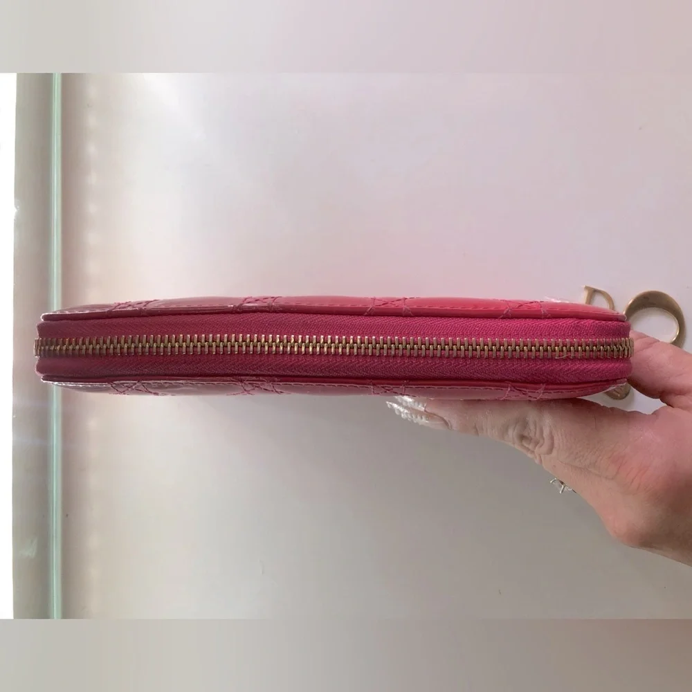 🩷 Lady DIOR Christian Dior Cannage Pink Patent Leather Long Zippy Wallet Charm